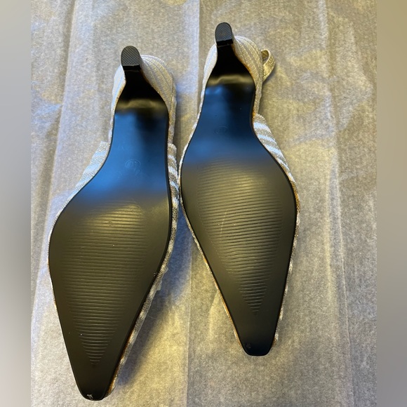 Sliver beaded shoes by John Fashion - Picture 4 of 7